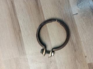 хомут глушителя BMW 5 серия G30/G31 2019, 4.4 л., N63 B44 C, бензин, АКПП, rhodonite silver metallic, седан, полный привод, 11657620508, 7620508