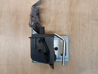 крепление шторки багажника правое BMW X3 M F97 2021, 3.0 л., s58b30a, бензин, АКПП, a90, внедорожник 5 дв., полный привод, 51477396582, 7396582