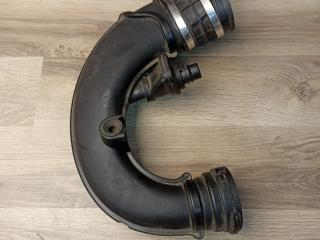 патрубок интеркулера BMW X7 G07 2019, 4.4 л., N63B44D, бензин, АКПП, 416, внедорожник 5 дв., полный привод, 13718672516, 8672516