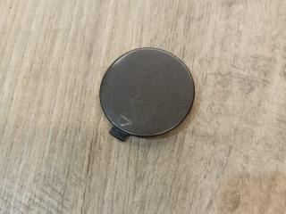 заглушка переднего бампера под крюк BMW 1 серия F20/F21 [2-й рестайлинг] F20 2018, 2.0 л., B48 B20 B, бензин, АКПП, mineral gray, хетчбэк 5 дв., задний привод, правый руль, 51118060270, 8060270