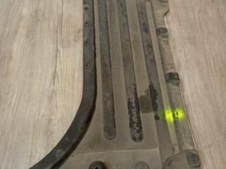 защита днища BMW X5 G05 2022, 3.0 л., B58B30C, бензин, АКПП, c27(arktis-grau brillanteffekt), внедорожник 5 дв., полный привод, правый руль, 51757461768, 7461768