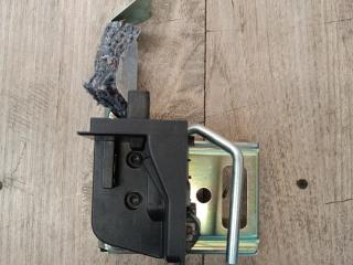 крепление шторки багажника правое BMW X3 G01 2020, 3.0 л., B58B30B, бензин, c1m, внедорожник 5 дв., полный привод, 51477396582, 7396582