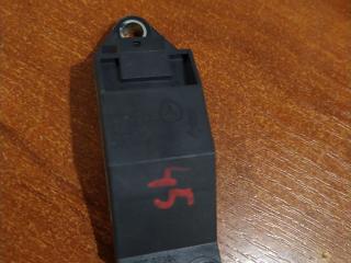 датчик удара Mercedes-Benz E-Класс W211/S211 2005, 2.1 л., CDi, OM 646.961, дизель, АКПП, серебро, седан, задний привод, правый руль, 0018209326, A0018209326