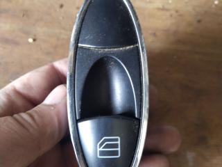 кнопка стеклоподъемника двери Mercedes-Benz E-Класс W211/S211 2005, 2.1 л., CDi, OM 646.961, дизель, АКПП, серебро, седан, задний привод, правый руль, A2118218651