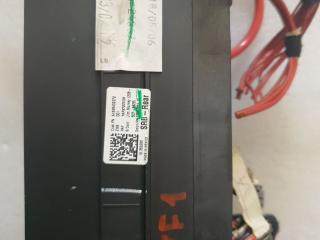 блок предохранителей Mercedes-Benz M-Класс W164 2006, 3.2 л., дизель, АКПП, серебряно голубой, полный привод, правый руль, A1645400272, A1645402372, A1645403072