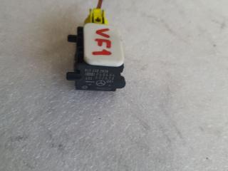 датчик удара Mercedes-Benz M-Класс W164 2006, 3.2 л., дизель, АКПП, серебряно голубой, полный привод, правый руль, 0038202826, A0038202826