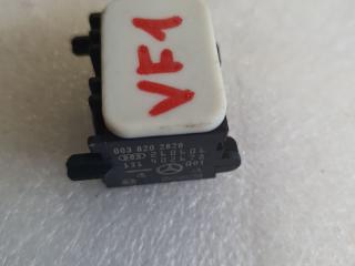 датчик удара Mercedes-Benz M-Класс W164 2006, 3.2 л., дизель, АКПП, серебряно голубой, полный привод, правый руль, 0038202826, A0038202826