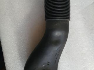 патрубок воздушного фильтра Mercedes-Benz M-Класс W164 2006, 3.2 л., дизель, АКПП, серебряно голубой, полный привод, правый руль, A1645052061