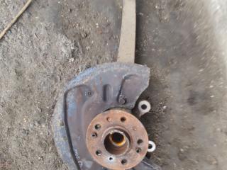 кулак поворотный левый Mercedes-Benz M-Класс W164 2006, 3.0 л., OM 642.940, дизель, АКПП, серебро, полный привод, правый руль