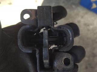 замок капота Mercedes-Benz M-Класс W164 2006, 3.2 л., дизель, АКПП, серебряно голубой, полный привод, правый руль, A2198800160