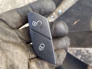 кнопка центрального замка Mercedes-Benz M-Класс W164 2006, 3.2 л., дизель, АКПП, серебряно голубой, полный привод, правый руль, A2518201010