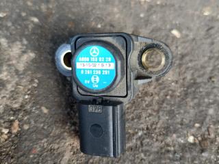 датчик давления во впускном коллекторе Mercedes-Benz E-Класс W212/S212/C207/A207 2012, 1.8 л., M 271.820, бензин, АКПП, седан, A0081530228, 0261230251