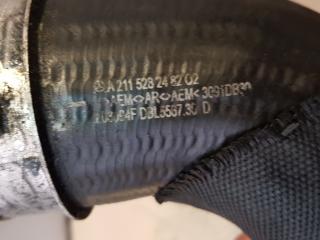 патрубок интеркулера Mercedes-Benz E-Класс W211/S211 [рестайлинг] 2007, 3.0 л., OM 642.920, дизель, универсал, A2115282482