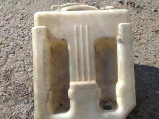 бачок омывателя Mercedes-Benz E-Класс W210/S210 [рестайлинг] 2000, 2.2 л., OM 611.961, дизель, седан, 2108691120