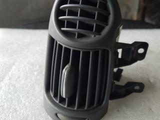 дефлектор обдува салона Mercedes-Benz C-Класс W203/S203/CL203 [рестайлинг] 2006, 2.2 л., OM 646.962, дизель, седан, 2038300654