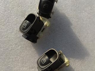 кнопка стеклоподъемника двери Mercedes-Benz C-Класс W203/S203/CL203 [рестайлинг] 2004, 2.2 л., OM 611.962, дизель, седан, 2038200210