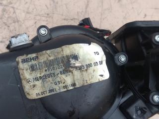 моторчик печки Mercedes-Benz M-Класс W163 [рестайлинг] 2003, 2.7 л., OM 612.963, дизель, внедорожник 5 дв., A1638300308