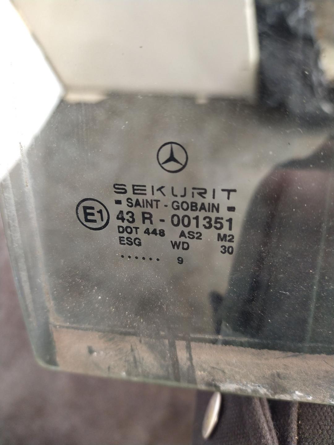 стекло двери задней левой Mercedes-Benz A-Класс W168 1999, 1.6 л., M 166.960, бензин, хетчбэк 5 дв. - фото №1