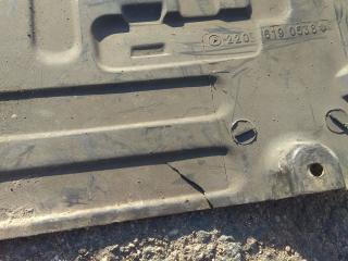 защита днища Mercedes-Benz S-Класс W220 2002, 3.2 л., OM 613.960, дизель, седан, 2206190538