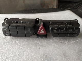 кнопка аварийной сигнализации Mercedes-Benz CLK-Класс C209/A209 [рестайлинг] 2005, 2.2 л., OM 646.966, дизель, купе, 2038216658