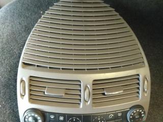 блок управления печки / климат-контроля Mercedes-Benz E-Класс W210/S210 [рестайлинг] 2003, 2.1 л., OM 646.821, дизель, седан, 2118300085