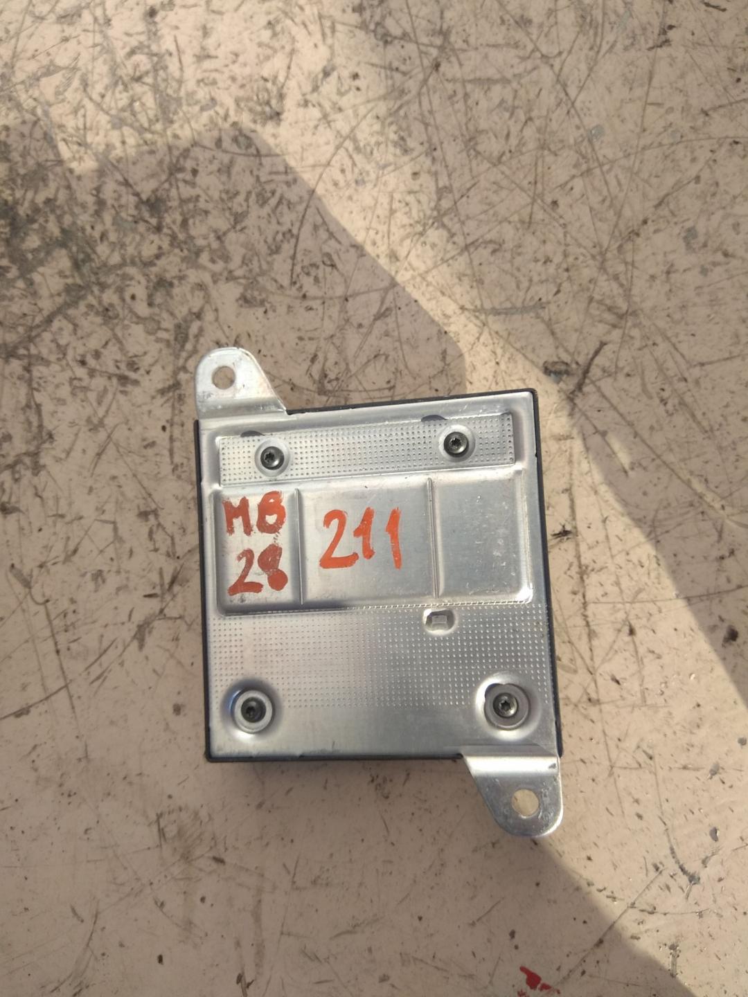 блок комфорта Mercedes-Benz E-Класс W211/S211 2003, 3.2 л., дизель, АКПП, зеленый, универсал, 2115452132 - фото №1