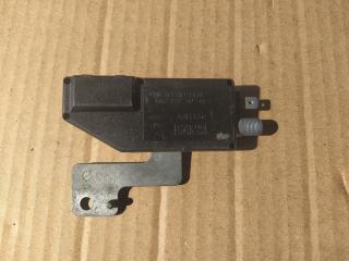 усилитель антенны Mercedes-Benz M-Класс W163 [рестайлинг] 2002, 2.0 л., дизель, A1638200089