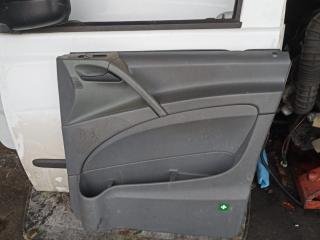 обшивка двери передняя правая Mercedes-Benz Vito W639 2004, 2.2 л., OM 646.983, дизель, МКПП, белый, задний привод