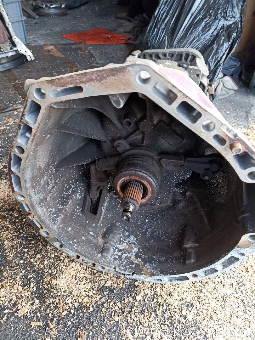 КПП механическая (МКПП) Mercedes-Benz Vito W639 2004, 2.2 л., OM 646.983, дизель, МКПП, белый, задний привод, 716637 - фото №1