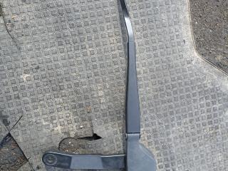 щеткодержатель (поводок стеклоочистителя, дворник) Mercedes-Benz C-Класс W204/S204 2008, A2048201544