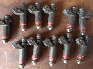 форсунка Mercedes-Benz S-Класс W220 2000, 5.8 л., M 137.970, бензин, A1370780049