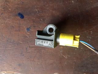 датчик удара Mercedes-Benz E-Класс W212/S212/C207/A207 W212 2012, 2.1 л., CDi, OM 651.924, дизель, АКПП, серый металлик, седан, задний привод, правый руль, A1729056000