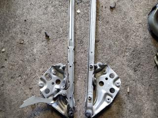 петля капота левая Mercedes-Benz CLK-Класс W208/A208 [рестайлинг] 1999