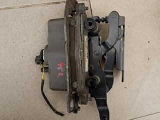 петля капота правая Mercedes-Benz E-Класс W212/S212/C207/A207 W212 2012, 2.1 л., CDi, OM 651.924, дизель, АКПП, серый металлик, седан, задний привод, правый руль, A2129066301