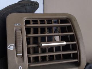 дефлектор обдува салона Mercedes-Benz M-Класс W163 1999, A1638300254