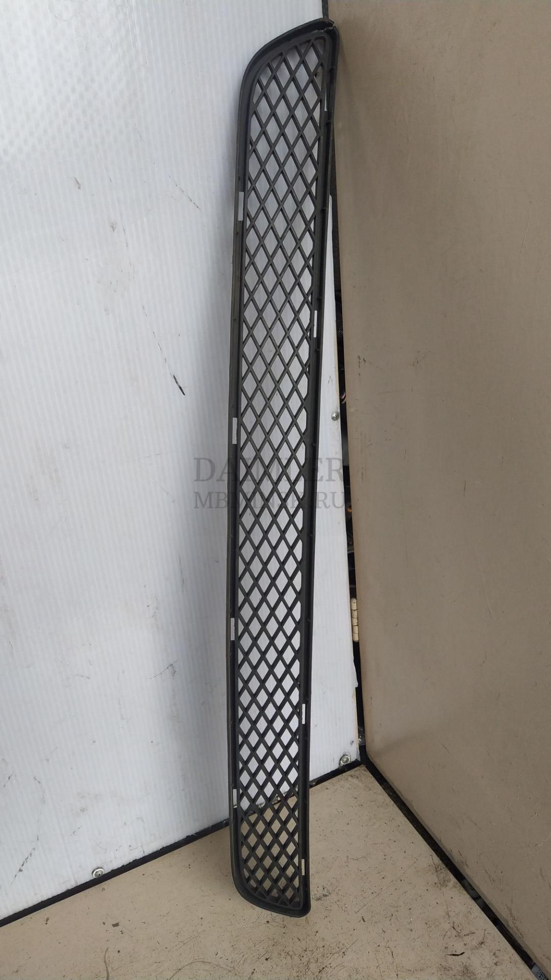 заглушка (решетка) в бампер Mercedes-Benz M-Класс W164 2006, 3.0 л., дизель, АКПП, черный, внедорожник 5 дв., правый руль, A1648850223 - фото №1