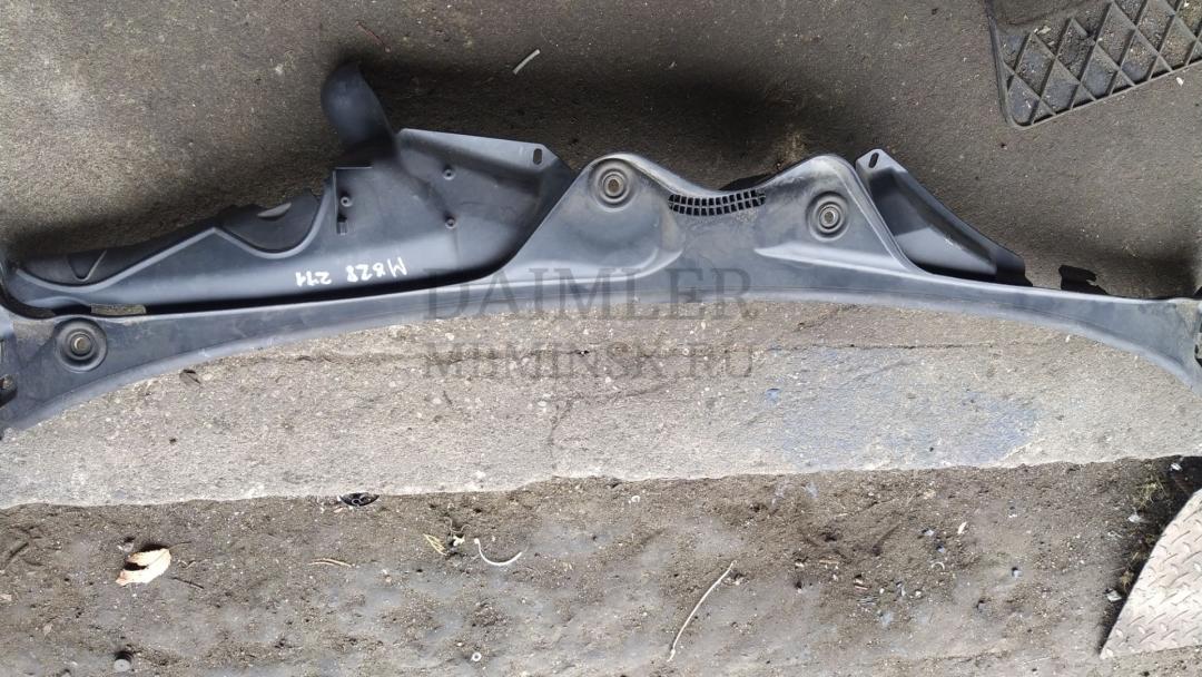 дождевик Mercedes-Benz E-Класс W211/S211 2003, 3.2 л., дизель, АКПП, зеленый, универсал, A2118300013 - фото №1