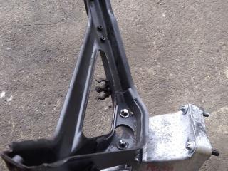 кронштейн (крепление) Mercedes-Benz M-Класс W163 [рестайлинг] 2003, 2.7 л., дизель, АКПП, внедорожник 5 дв., A6122236204