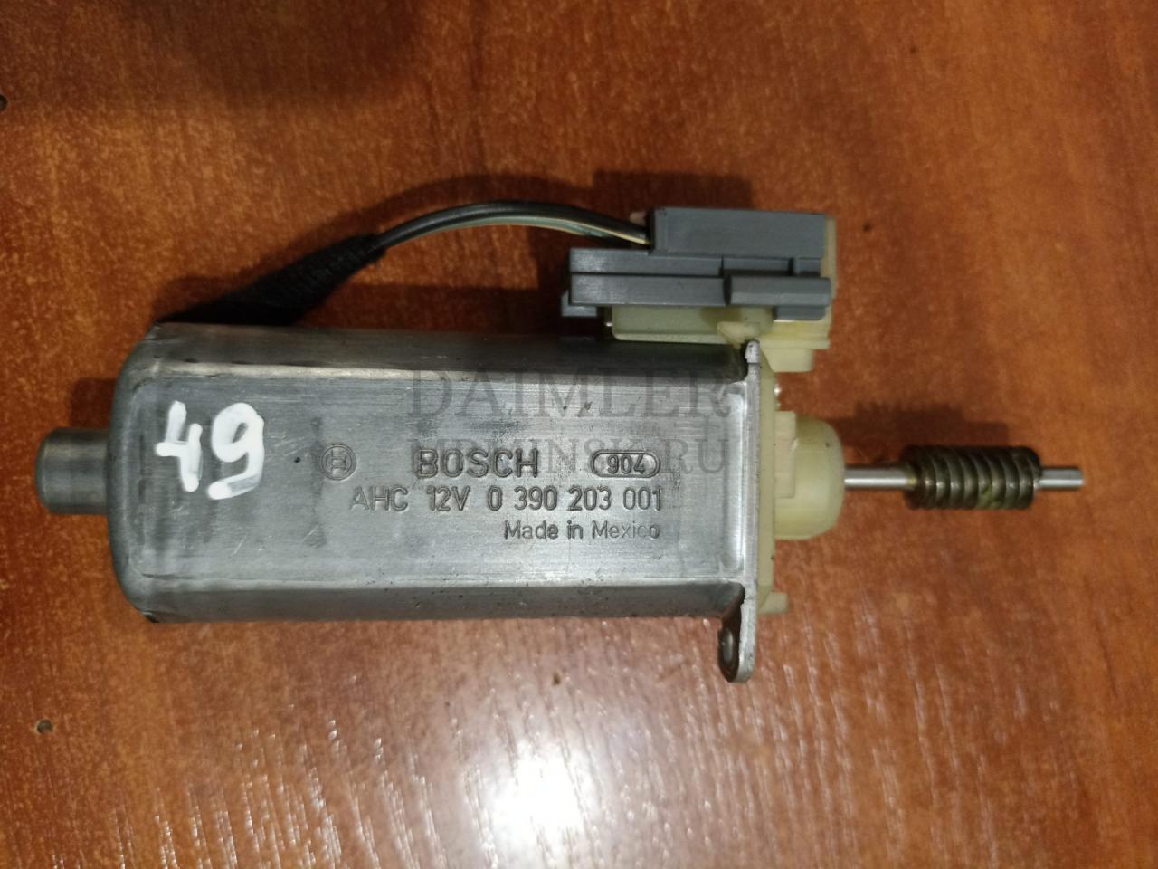 моторчик регулировки сиденья Mercedes-Benz M-Класс W164 2007, 3.0 л., OM 642.940, дизель, АКПП, правый руль, 0390203001 - фото №1