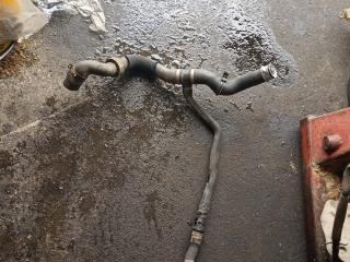 патрубок радиатора Mercedes-Benz M-Класс W164 2007, 3.0 л., OM 642.940, дизель, АКПП, правый руль, A1645002675