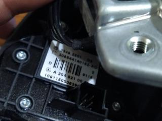 кнопки управления на руле Mercedes-Benz C-Класс W204/S204 2009, A2048210051