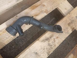 патрубок радиатора Mercedes-Benz E-Класс W212/S212/C207/A207 W212 2012, 2.1 л., CDi, OM 651.924, дизель, АКПП, серый металлик, седан, задний привод, правый руль, A6512000251