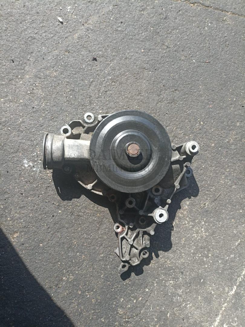 помпа Mercedes-Benz M-Класс W164 2007, 3.5 л., M 272.967, бензин - фото №1
