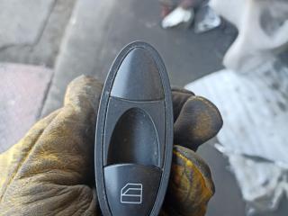 кнопка стеклоподъемника двери Mercedes-Benz E-Класс W211/S211 2002, A2118218551