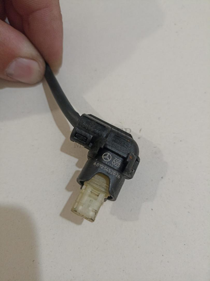 разъем (фишка) проводки Mercedes-Benz E-Класс W212/S212/C207/A207 W212 2012, 2.1 л., OM 651.924, дизель, АКПП, седан, A0225452026 - фото №1