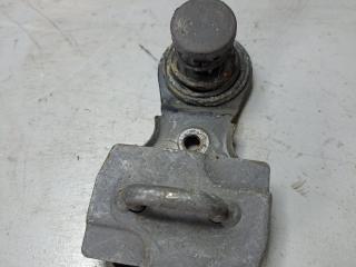 отбойник капота Mercedes-Benz E-Класс W211/S211 [рестайлинг] 2007, 2.1 л., OM 646.821, дизель, АКПП, серебристый, седан, правый руль