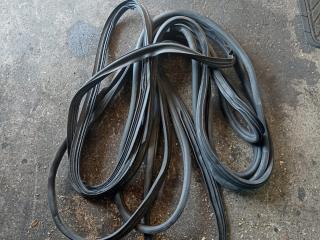 уплотнитель двери Mercedes-Benz GLC-Класс X253/C253 2018, 2.1 л., OM 651.921, дизель, АКПП, черный