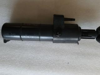 форсунка омывателя фары правая Mercedes-Benz E-Класс W212/S212/C207/A207 2009, 2.0 л., CDi, дизель, АКПП, чёрный, седан, задний привод, правый руль, A2128600047