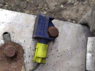 датчик удара Mercedes-Benz E-Класс W212/S212/C207/A207 2009, 2.0 л., CDi, дизель, АКПП, чёрный, седан, задний привод, правый руль, A2128204926