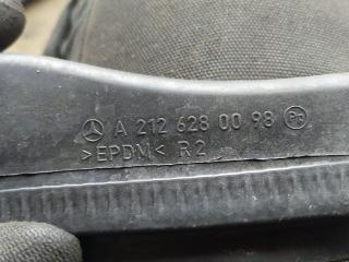 уплотнитель подкапотного пространства Mercedes-Benz E-Класс W212/S212/C207/A207 2009, 2.0 л., CDi, дизель, АКПП, чёрный, седан, задний привод, правый руль, A2126280098